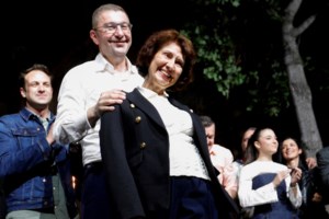 Αυστηρό μήνυμα Αθήνας σε Βόρεια Μακεδονία: Η ευρωπαϊκή σας πορεία εξαρτάται από τη Συμφωνία των Πρεσπών