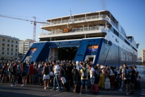 Πλακιωτάκης: Δεν πρόκειται να αυξηθούν οι τιμές των ακτοπλοϊκών εισιτηρίων