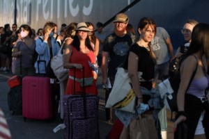 Στα... νησιά ο κορονοϊός: Ποιες περιοχές έχουν έντονη διασπορά λόγω τουρισμού - Τον Οκτώβριο το επόμενο κύμα