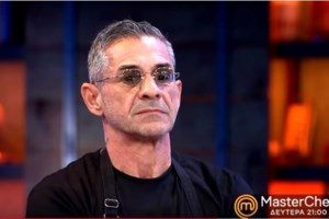 Η Μαρίνα Πατούλη, όλο νάζι, με ροζ φόρμα, φτιάχνει γλυκό στην ολόχρυση κουζίνα της και γίνεται viral! [Εικόνες] - εικόνα 2