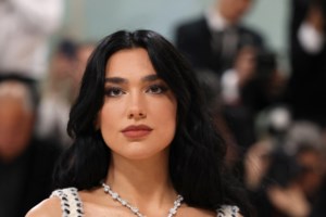 Met Gala 2023: Φτερά, πούπουλα και... γάτες στο πιο exclusive πάρτι της Νέας Υόρκης - εικόνα 10