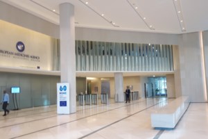 Απίστευτη απάτη: Της έκλεψαν 40.000 ευρώ από τον τραπεζικό της λογαριασμό με ένα sms