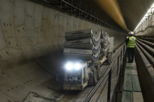 Γιατί καθυστερούν τα έργα στη γραμμή 4 του Μετρό: Οι προσφυγές για πάρκο Ριζάρη - Εξάρχεια και ο μεγάλος αγωγός της ΕΥΔΑΠ - εικόνα 2