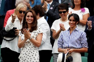 Ο κορονοϊός "χτύπησε" τις πασαρέλες - Επίδειξη με κούκλες μινιατούρες από τον οίκο Dior [Εικόνες] - εικόνα 5