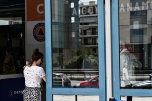 Γεωργαντάς για τα self test: Έχουν εντοπιστεί 23.000 κρούσματα κορονοϊού από τις 7 Απριλίου [βίντεο]