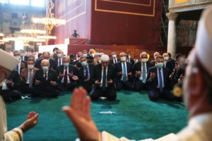 Σιωπή Τραμπ και Πούτιν για τη βεβήλωση της Αγιάς Σοφιάς από τον Ερντογάν