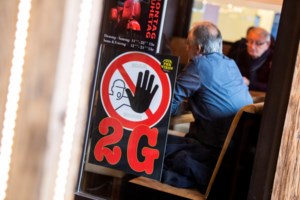 Μια ανάσα από το lockdown η Γερμανία - Μέρκελ: Τα ισχύοντα μέτρα δεν είναι επαρκή - Δραματική η κατάσταση - εικόνα 4