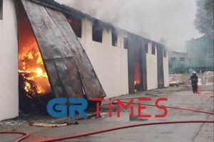 Εμπρηστική επίθεση σε κατάστημα εστίασης στον Άγιο Δημήτριο