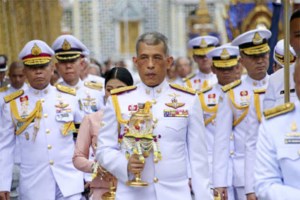 Κορονοϊός - Αυστηρά μέτρα στη Βουλγαρία: Υποχρεωτική η χρήση μάσκας προστασίας σε υπαίθριους και κλειστούς χώρους