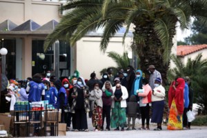 Νέα "βόμβα" κορονοϊού στη Μαλακάσα: Σε καραντίνα η δομή και 15 αστυνομικοί, γιατροί και ιατροδικαστές - εικόνα 2