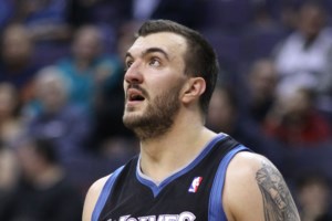 Μόσιαλος κατά της νέας "θεωρίας της αγέλης": Θέλουν να κάνουν τους νέους πειραματόζωα - εικόνα 3