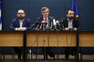 Μόσιαλος: Υπάρχει φάρμακο για τον Εμπολα που δοκιμάζεται για τον κορονοϊό