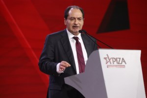 Πώς βλέπει η Αθήνα τις εξελίξεις στη Μέση Ανατολή και το "κραχ" στα χρηματιστήρια - Φόβοι για νέα ενεργειακή κρίση - εικόνα 2