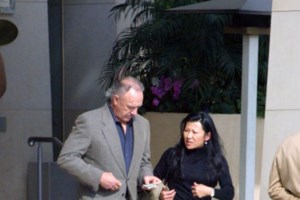 Θάνατος Τζιν Χάκμαν: Από τι πέθανε η Μπέτσι Αρακάουα - Βρέθηκε υγρό στους πνεύμονες - εικόνα 5