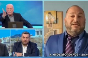 Ρατσιστική επίθεση στον Ηλεκτρικό: Επιβάτης ξυλοκόπησε μετανάστη - Βίντεο σοκ