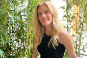 Σοβαρό τροχαίο για τον Γιώργο Σαμπάνη και τη σύντροφό του στον Αλιμο - Επεσε σε κολώνα [εικόνες] - εικόνα 2