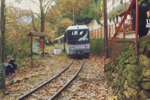 Βλάβη στον Οδοντωτό με 77 επιβάτες:  Ακινητοποιήθηκε και η εφεδρική αμαξοστοιχία - Μεγάλη επιχείρηση απεγκλωβισμού - εικόνα 2