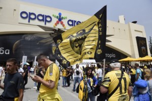 ΑΕΚ: Το φαντασμαγορικό σόου στην Opap Arena- Πρωταθλήτρια για 13η φορά στην ιστορία της η Ένωση - εικόνα 4