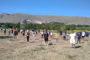 Αναστάτωση στη Λάρισα: Γείτονας ψέκασε με φυτοφάρμακο στην αυλή νηπιαγωγείου - "Δημιουργεί θέματα εδώ και πολλά χρόνια"