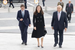 Στα... μανταλάκια η βασίλισσα Λετίσια: Νέες αποκαλύψεις από τον "εραστή" της - "Αυτά είναι τα 4 στάδια της σχέσης μας" - εικόνα 3