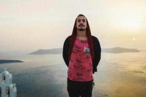 Ποιος ήταν ο Βασίλης Ντινόπουλος: Η αγάπη του στο παρκούρ και το καποέιρα - εικόνα 4