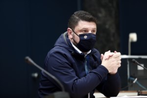 Βούρκωσε on air ο Κικίλιας - Τα δάκρυα για τους ανθρώπους της υγείας: "Εχω δεθεί μαζί τους" [βίντεο]