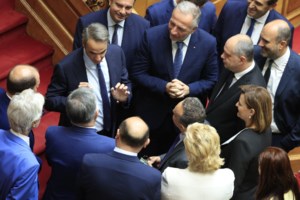 Ανδρουλάκης από Θεσσαλονίκη: Έχουμε χρέος να προστατεύσουμε τον λαό από όλες τις δύσκολες επιπτώσεις