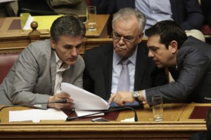 Τα μαζεύουν Τσακαλώτος και Δραγασάκης για "κυβέρνηση ηττημένων": Διέψευδαν την αισιοδοξία Τσίπρα για νίκη στις εκλογές...