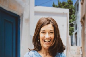 Η Βικτόρια Χίσλοπ μιλά για το νέο της βιβλίο: Η συνέχεια από το "Νησί", η απομόνωση και η απώλεια που τη στιγμάτισε