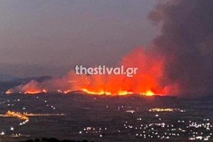 Φωτιές: Πολλές μικρές εστίες στην Άσσηρο Θεσσαλονίκης, συνεχείς αναζωπυρώσεις - Βελτιωμένη η εικόνα στη Δεσκάτη Γρεβενών
