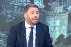 Τσίπρας για παρακολούθηση Σπίρτζη: Να συγκληθεί εκτάκτως η Επιτροπή Θεσμών και Διαφάνειας της Βουλής