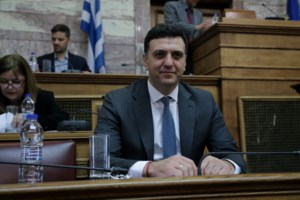 Το ξεχωριστό "αντίο" του Σταύρου Θεοδωράκη στον Κώστα Βουτσά [video] - εικόνα 2