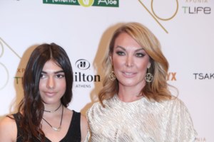 Τατιάνα Στεφανίδου: Δείχνει το σπίτι του γιου της στο Λονδίνο - "Η αθάνατη ελληνίδα μάνα" - εικόνα 11