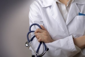 Κύκλωμα εμπορίας βρεφών δρούσε επί μία 10ετία: Από τις 70 χιλ. ευρώ η ταρίφα - Ο "αρχηγός" γυναικολόγος και οι παρένθετες μητέρες