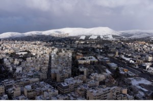 Κακοκαιρία Μπάρμπαρα: Χιόνια έως και την Πέμπτη βλέπει ο Καλλιάνος - Πού θα σαρώσει απόψε ο χιονιάς στην Αττική [χάρτες] - εικόνα 3