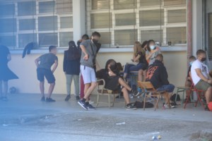 Κόντρα Άδωνι - Αυγής: "Είσαι πρύτανης των fake news" - "Οι άνθρωποι είναι αστείοι" απαντά - εικόνα 3