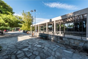 Βουλή: Φωταγωγήθηκε με την "Χρυσή Κορδέλα" - Για τη μάχη κατά του παιδικού καρκίνου [εικόνες] - εικόνα 3