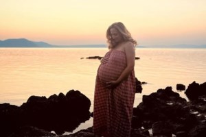 Κλέλια Πανταζή: Εξιτήριο από το μαιευτήριο, μαζί με το νεογέννητο μωράκι της [Εικόνες] - εικόνα 3