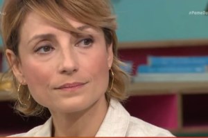 Νίκη Σερέτη: Φοβόμουν να κάνω παιδί γιατί σκεφτόμουν το χρώμα του