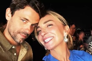 Αποστόλης Τότσικας: Ξέσπασε σε κλάματα μιλώντας για τη συνεργασία του με τον Γιώργο Κωνσταντίνου [βίντεο]