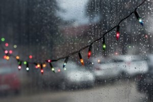 Καιρός: Συνεχίζονται οι υψηλές θερμοκρασίες και η ηλιοφάνεια και την Τρίτη - Πού θα βρέξει