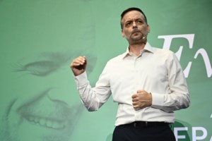 ΠΑΣΟΚ: Στα "χαρακώματα" Ανδρουλάκης-Δούκας για το debate- Οι λόγοι που δεν θα γίνει και η... Εθνική Ελλάδας - εικόνα 4