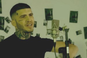 Δύο συλλήψεις για το "ντου" στο γραφείο του Βαρβιτσιώτη: Οι συνομιλίες, τα ρούχα και τα παπούτσια που τους "πρόδωσαν" - εικόνα 3