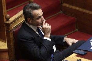 Πώς ο Μητσοτάκης αφήνει έξω από τη Βουλή το κόμμα του Ηλία Κασιδιάρη