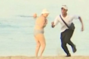 Καρέ - καρέ η δράση της συμμορίας στην Αττική: Έμπαινε στα σπίτια με κλοτσιές στις πόρτες - Φορούσαν φόρμες και μάσκες