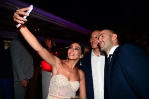 Ολυμπία Χοψονίδου: Μας έδειξε το "στοιχειωμένο" πολυτελές σπίτι της - Με αράχνες, κοράκια και σκελετούς - εικόνα 6