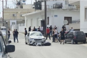 Βούλα: Σύγκρουση ταχύπλοου σε βράχια - Δύο τραυματίες