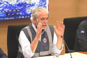 Ένταση στη Βουλή με τον Στυλιανίδη, για τη φράση "η μισή Κύπρος είναι ήδη τουρκική" - Η απάντησή του