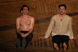 Αυτά μόνο στο Hollywood- Ή όχι; - Η εξωπραγματική μεταμόρφωση του Πυγμαλίωνα Δαδακαρίδη για την παράσταση "Φάλαινα"