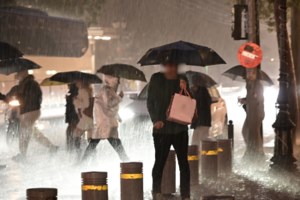 Σοβαρή κακοκαιρία από σήμερα με ισχυρές καταιγίδες και θυελλώδεις ανέμους - Ποιες περιοχές κινδυνεύουν